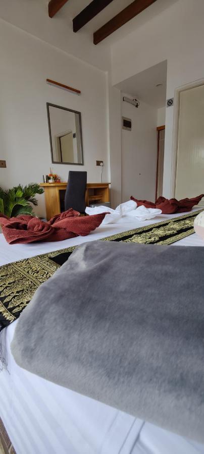 Cowry Inn Фулідгу Екстер'єр фото