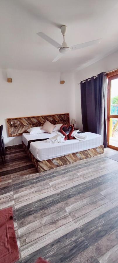 Cowry Inn Фулідгу Екстер'єр фото